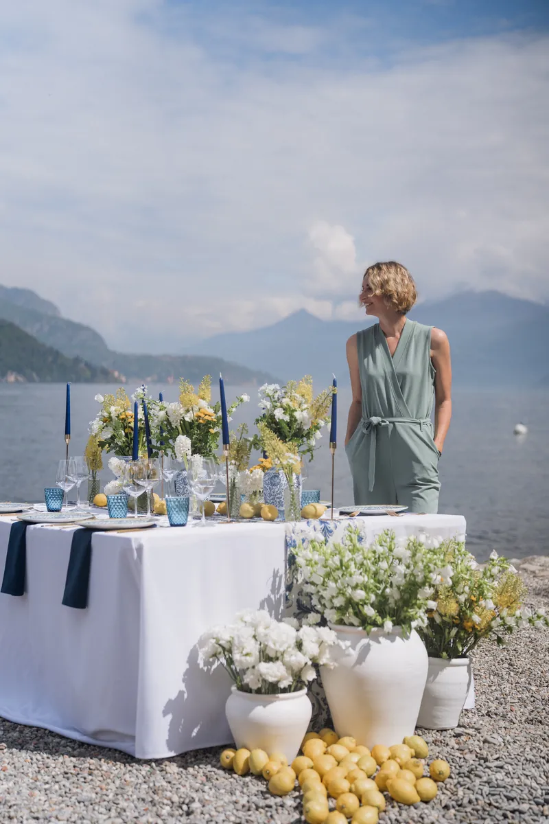 Amandine styling a lakeside wedding table